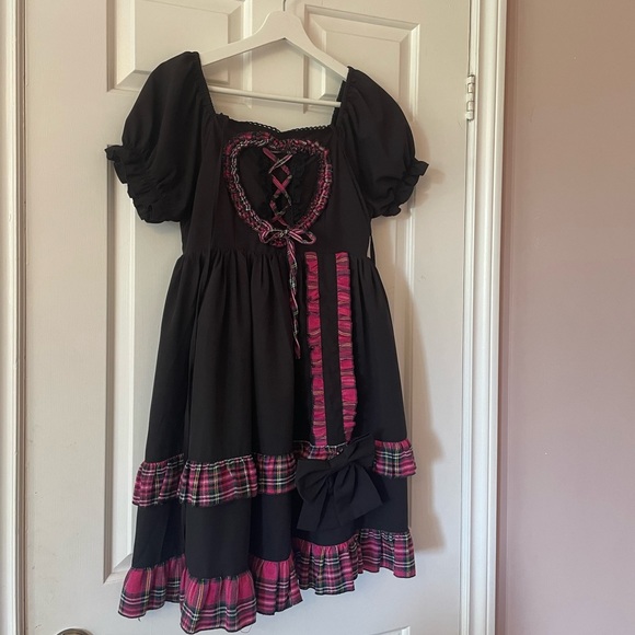 diamond honey Dresses & Skirts - Diamond Honey black and pink plaid baby doll Lolita dress heart lace up details
